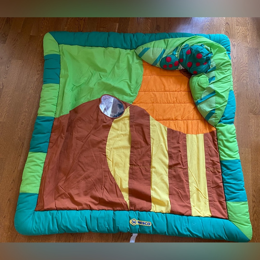 Wesco Puffer Green Baby Mat 44” x 44”